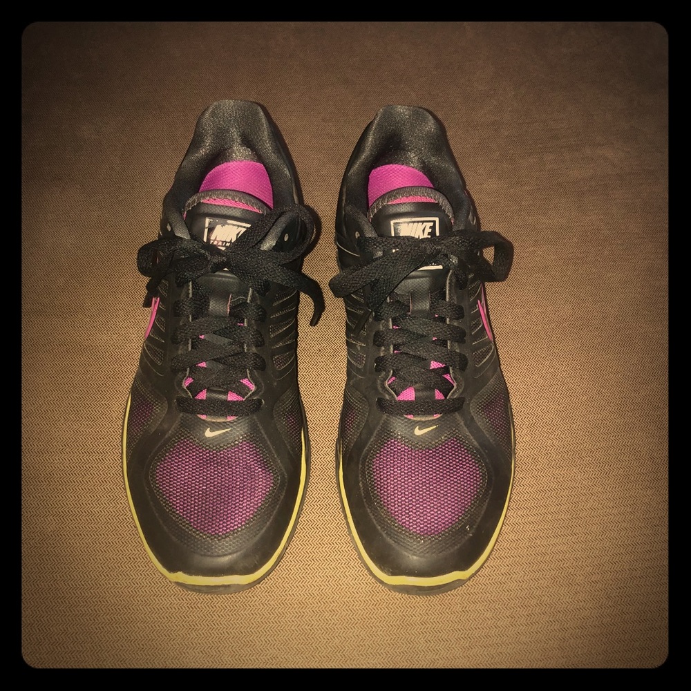 Nike Lunar Victory II Shoes